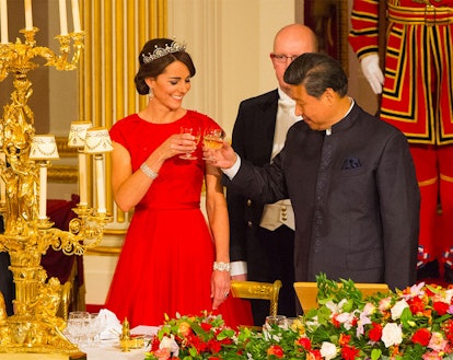 Kate Middleton toasting with her guest during the dinner