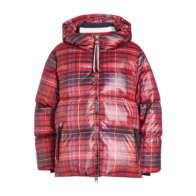 Fashion Girls Are Obsessed With This Practical Coat Trend