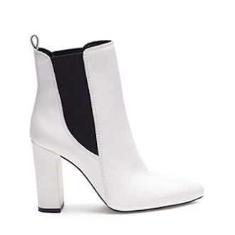 8 White Boots For Every Budget