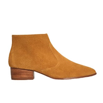 15 Under-$100 Flat Boots That Are Actually Cool