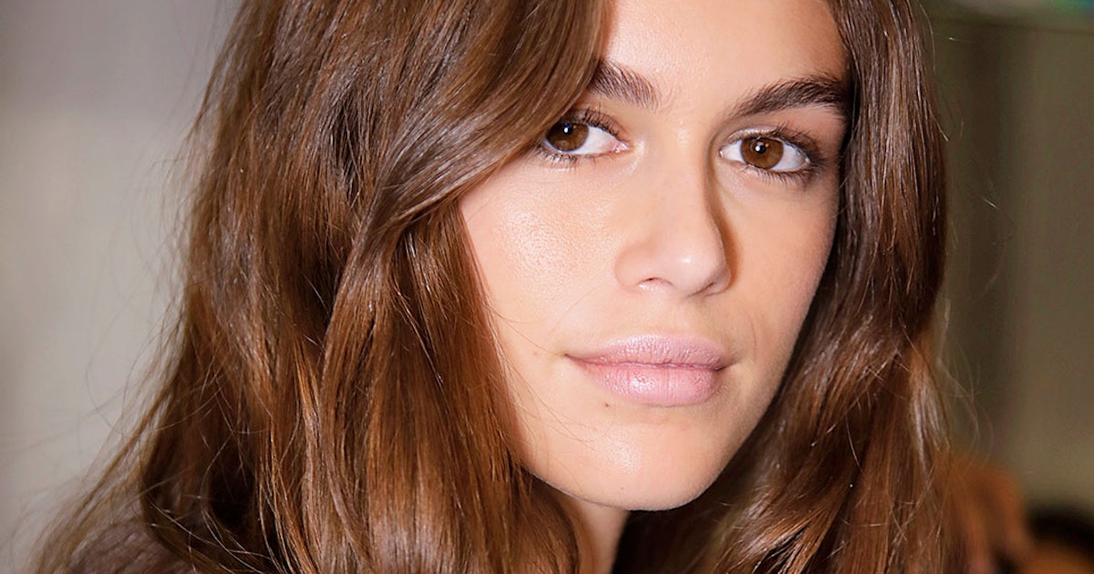 The Best Hairstyles For Girls With Long Hair long-wavy-hair-styles-for-girls-hairstyles-weekly