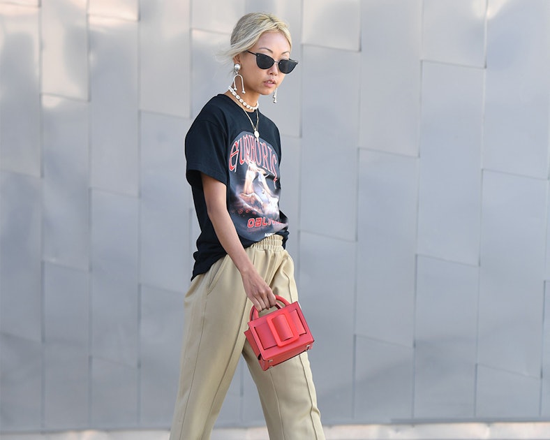 How To Make A Graphic Tee Look Polished, According To The Pros