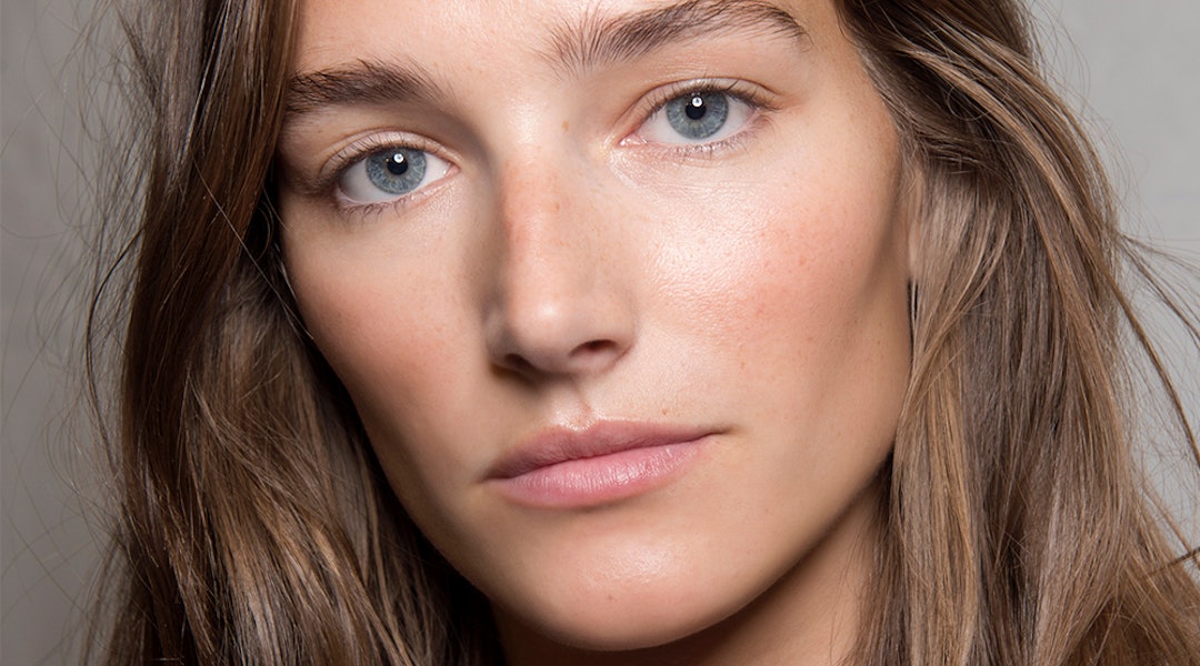 Yes Scalp Buildup Is A Thing Here S How To Deal With It