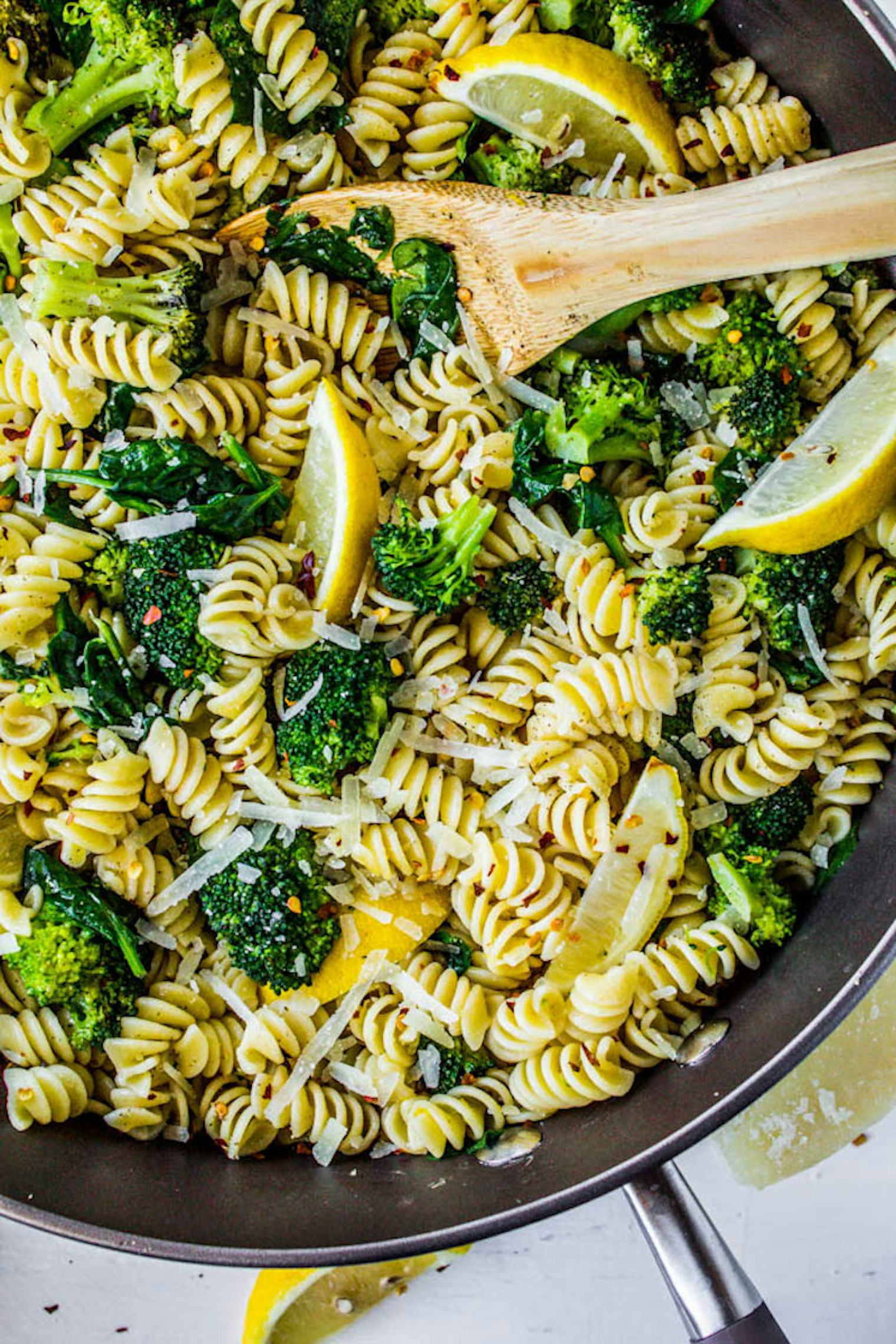 5 Quick And Easy Pasta Recipes For Busy Nights